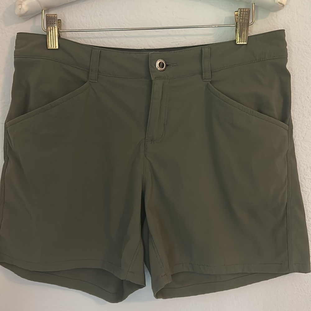 Patagonia Women's Cargo Shorts - Olive Green